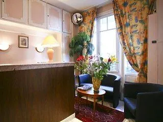 Maison Deschanel Paris Residence With Eiffel Tower View