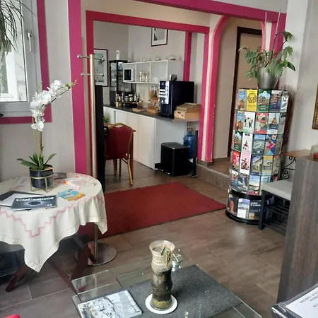 Hotel Montsouris Orléans *